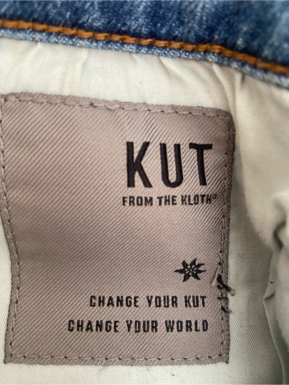 Kut from the Cloth Metallic Silver Coated Cropped Jeans - Picture 6 of 8